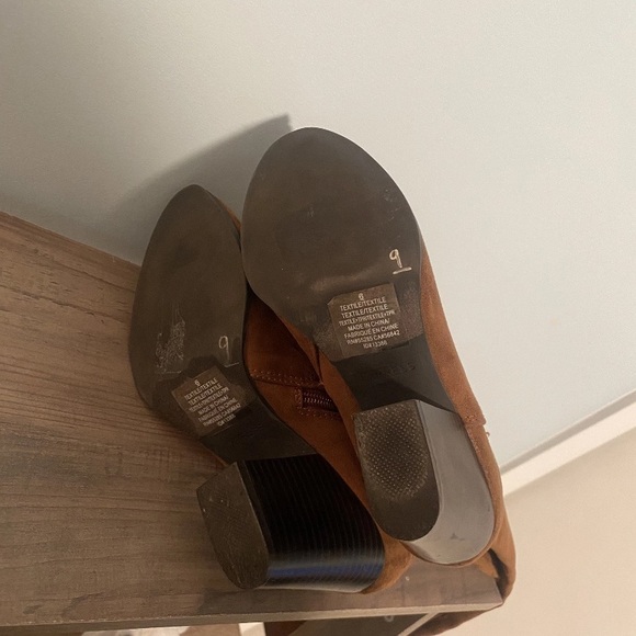 Express Camel Brown Suede Tall Western Style High Riding Boots sz 6 Classic - Picture 7 of 7